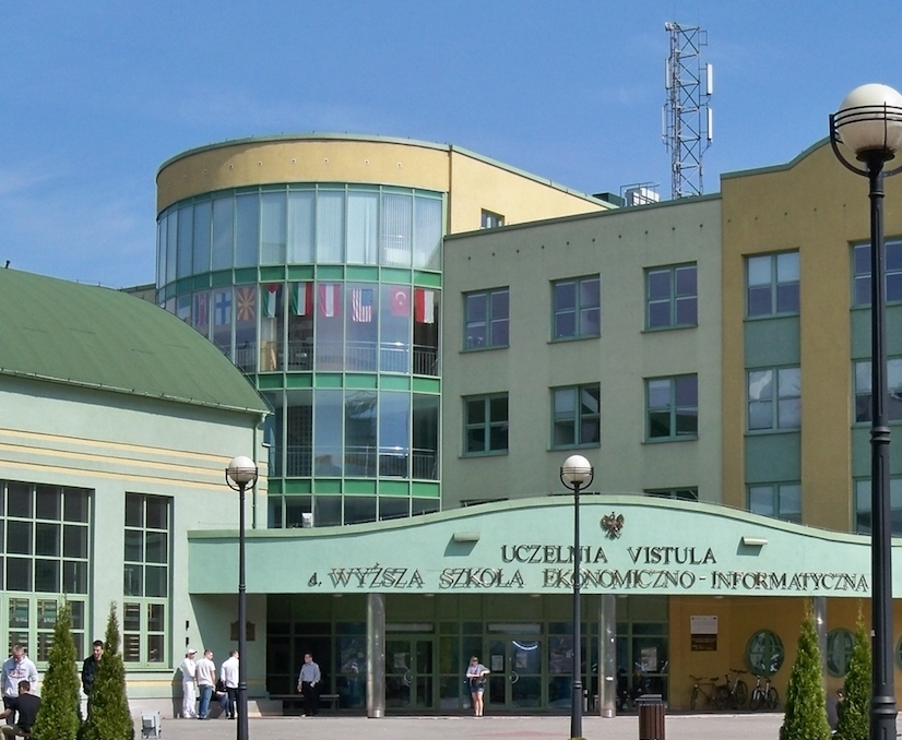 Університет Вістула