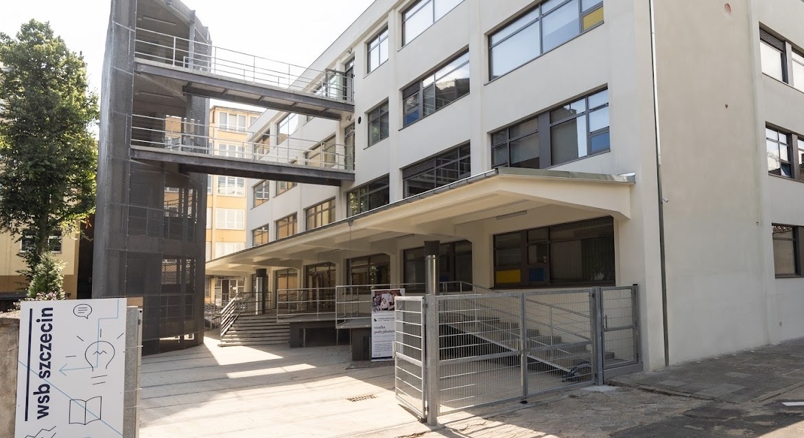 <span style="font-weight: bold; text-decoration: underline;">Вища Школа Банкова WSB Merito w Szczecinie</span>