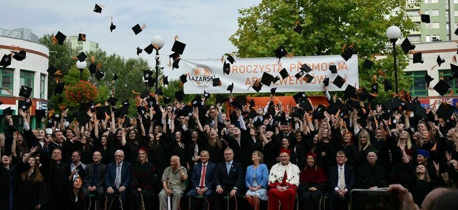 Вступна кампанія 2020-2021. Підготовка до вступу. Запис за тел.:(093)0939141 <span style="font-weight: bold; text-decoration: underline;">Університет Лазарського</span>