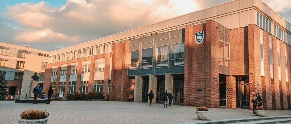 <span style="font-weight: bold; text-decoration: underline;">Краківська Академія ім. А.Ф. Моджевського</span>