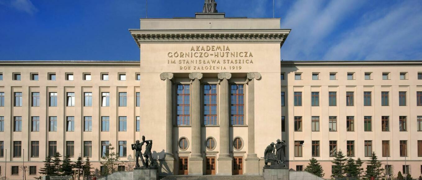 <span style="font-weight: bold; text-decoration: underline;">AGH - Гірничо-металургійна академія в Кракові</span>