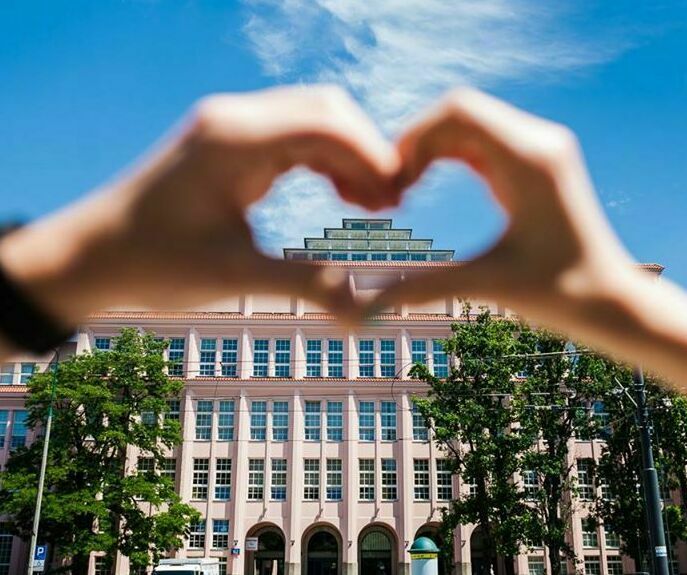 Варшавський економічний університет