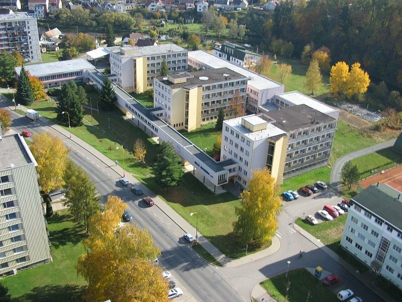 Карлів університет